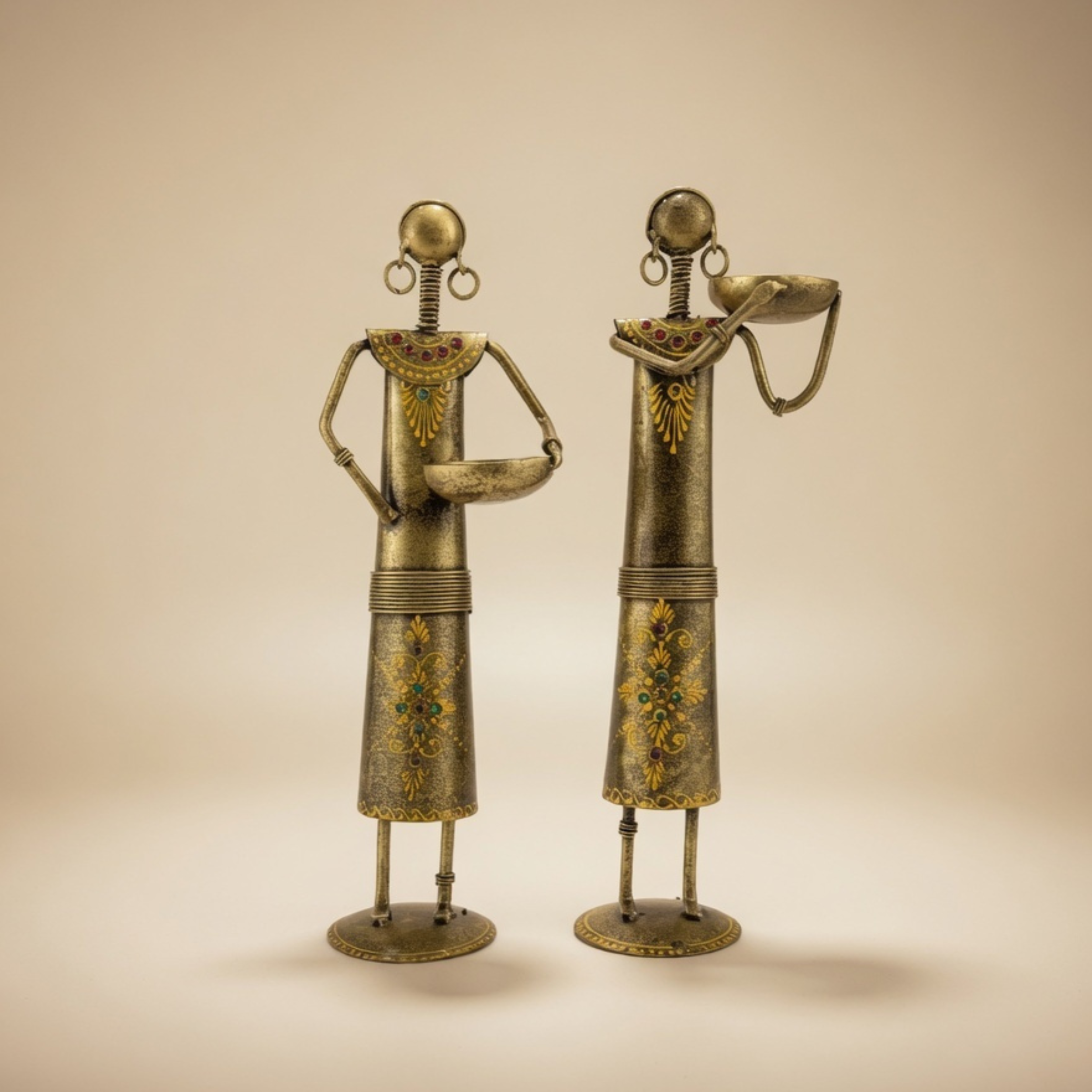 Handcrafted Labour Lady Showpiece Set of 4 – Vintage Metal Tribal Home Decor Table Figurines | Gulabi Craft