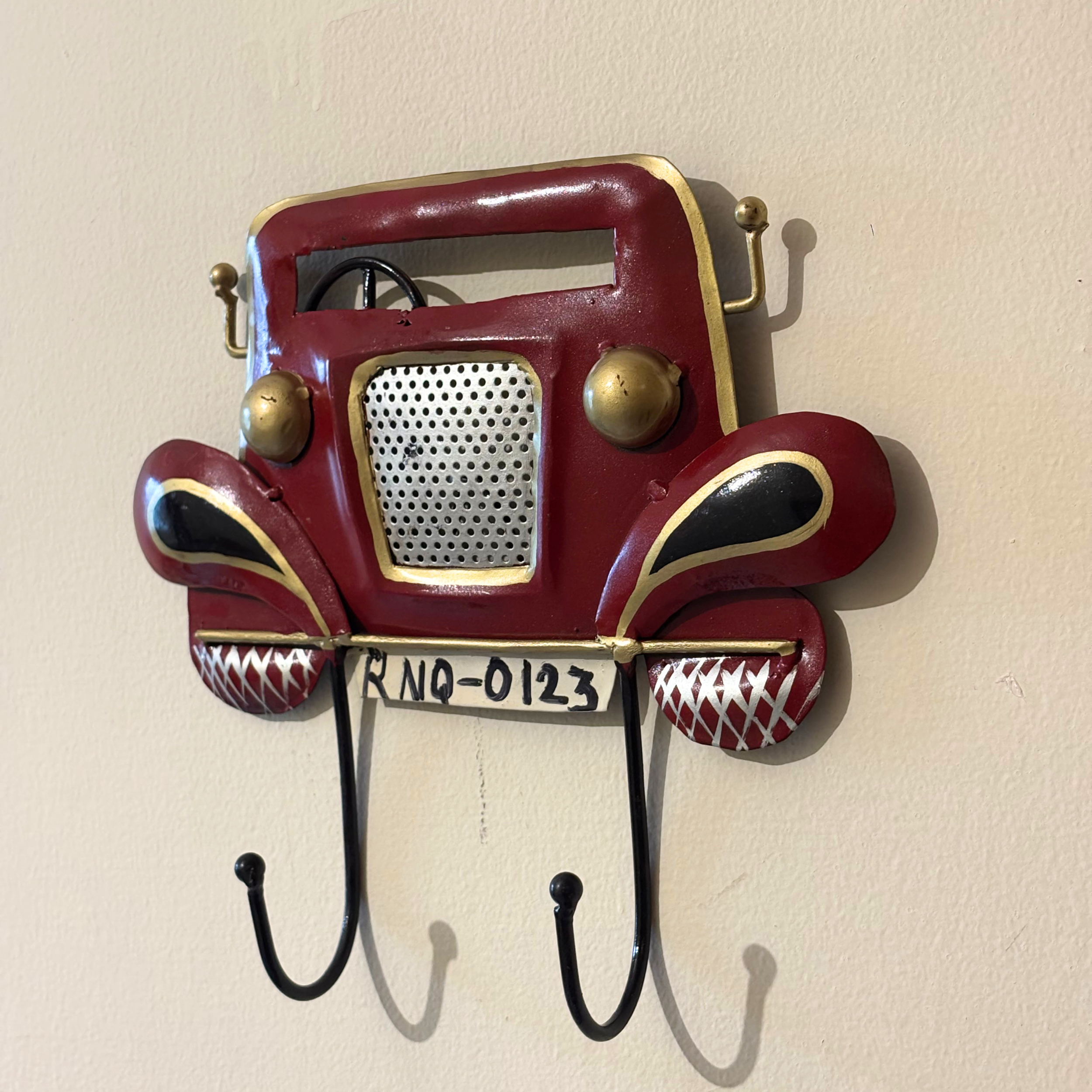Handcrafted Vintage Car Key Holder – Retro Metal Wall Hook for Entryway Decor & Gifting | Gulabi Craft