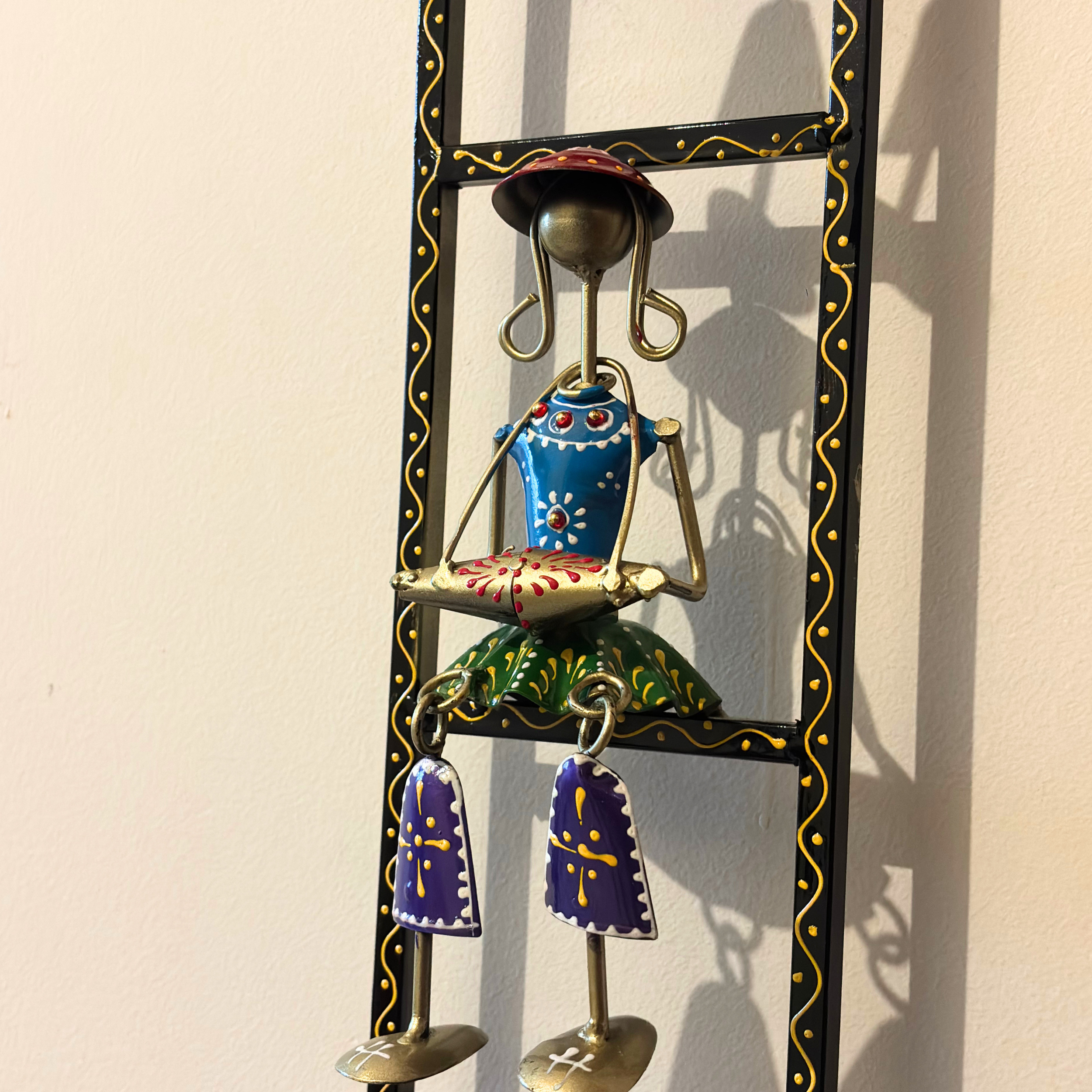 Handcrafted Rajasthani Musician Jhula Frame – Colorful Metal Wall Art Decor for Living Room | Gulabi Craft