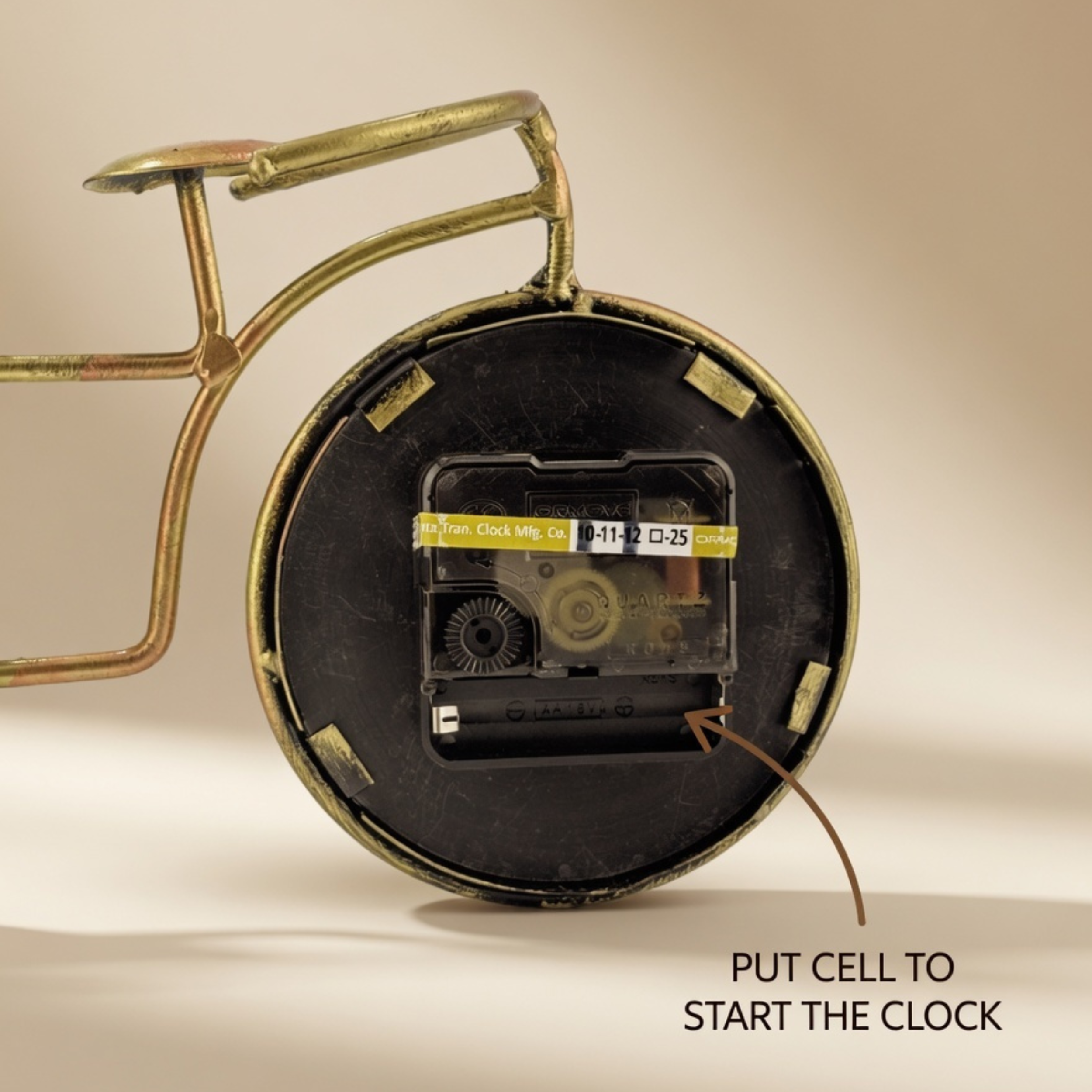 Handmade Vintage Bicycle Clock Pen Holder โ Antique Metal Desk Decor | Gulabi Craft