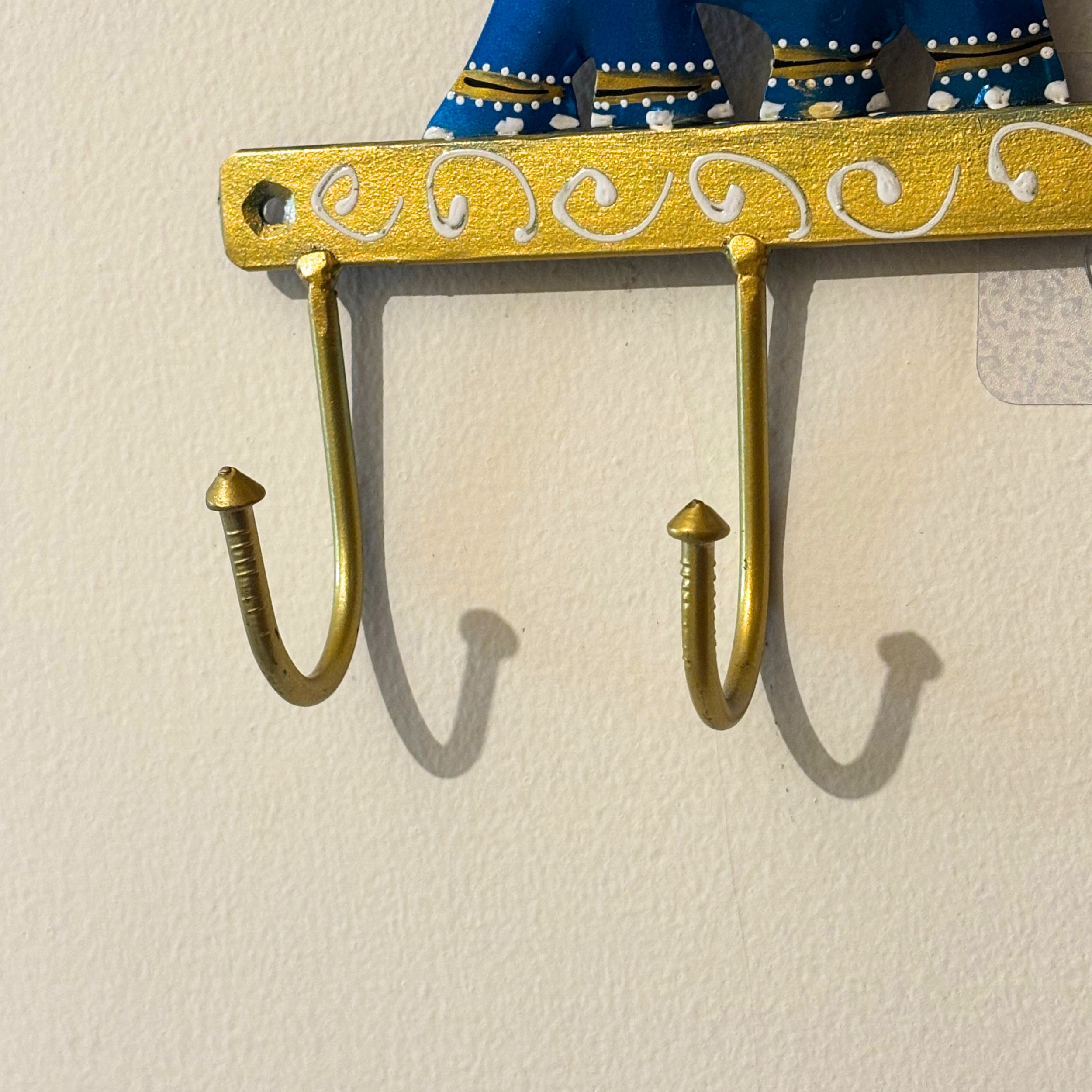 Gulabi Craft Handcrafted Blue Elephant Key Holder – Royal Metal Wall Hook for Entryway Decor & Premium Gifting