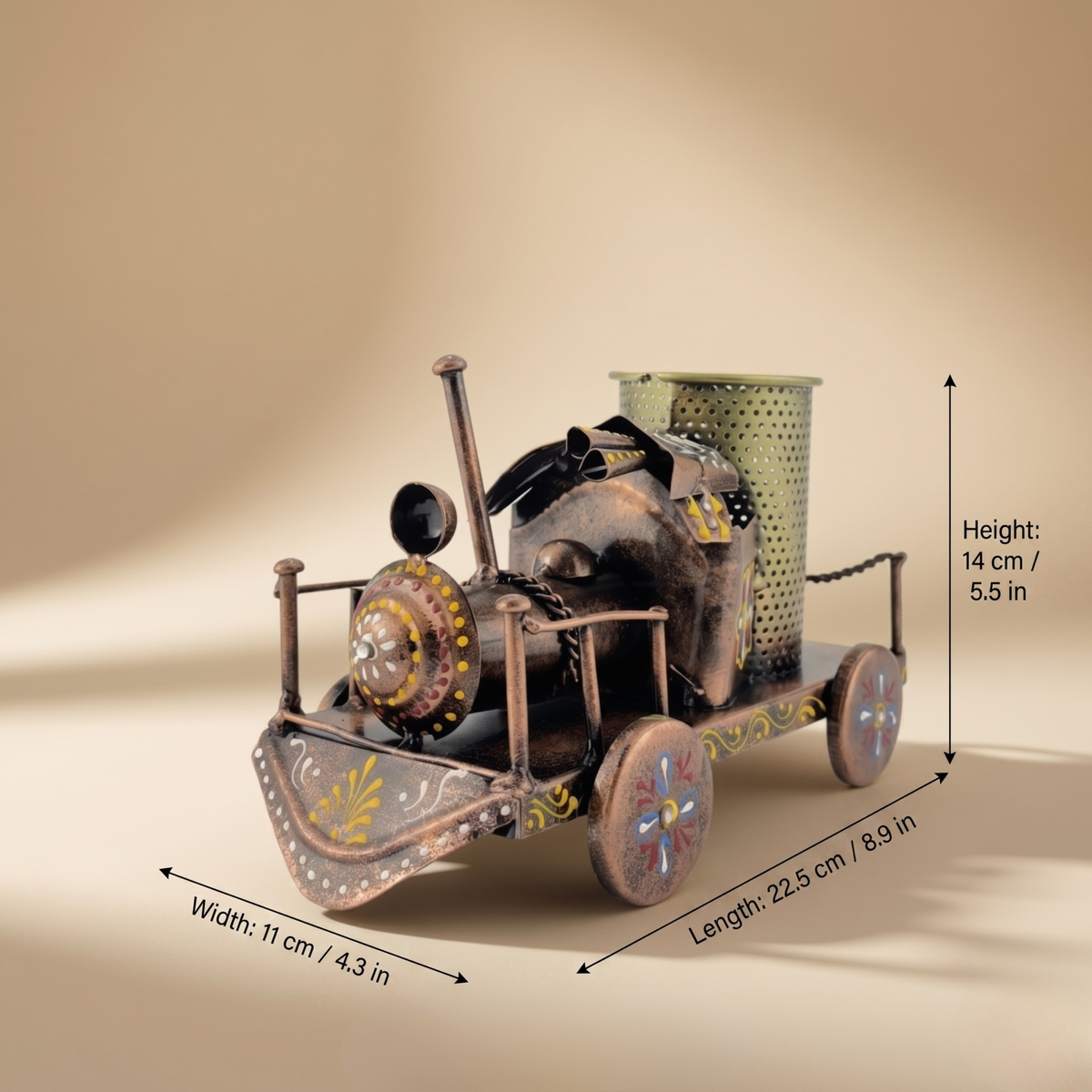 Classic Vintage Car Pen Holder – Add Style & Creativity to Your Desk