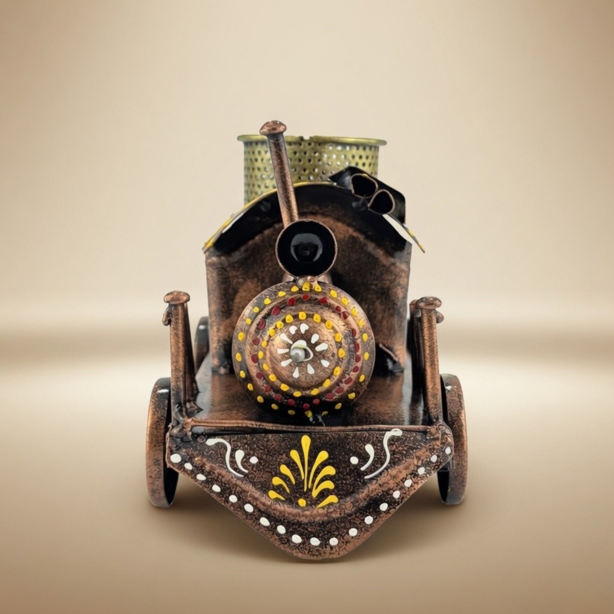 Classic Vintage Car Pen Holder – Add Style & Creativity to Your Desk