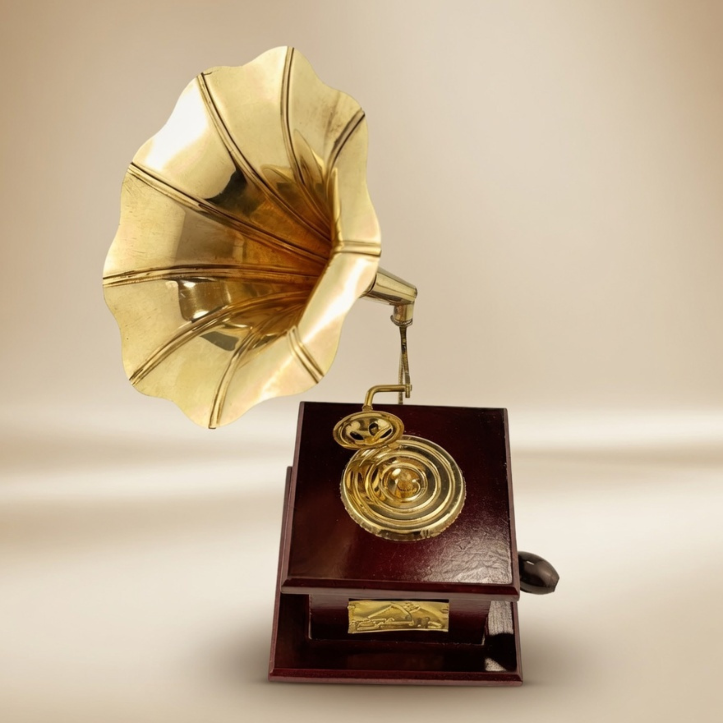 Handmade Metal Gramophone Showpiece – Vintage Home Decor