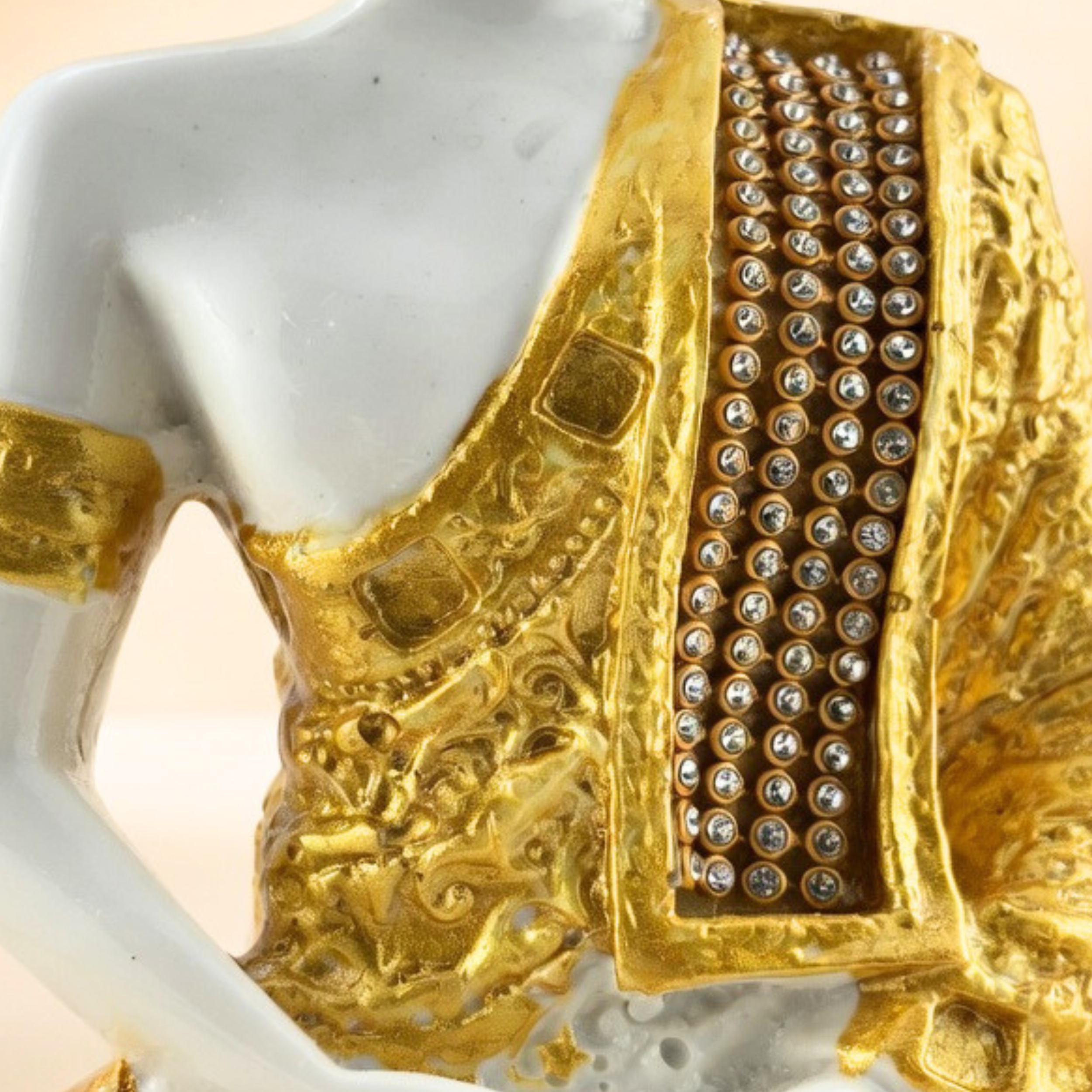 Golden Meditating Buddha Statue – Luxury Spiritual Home Decor