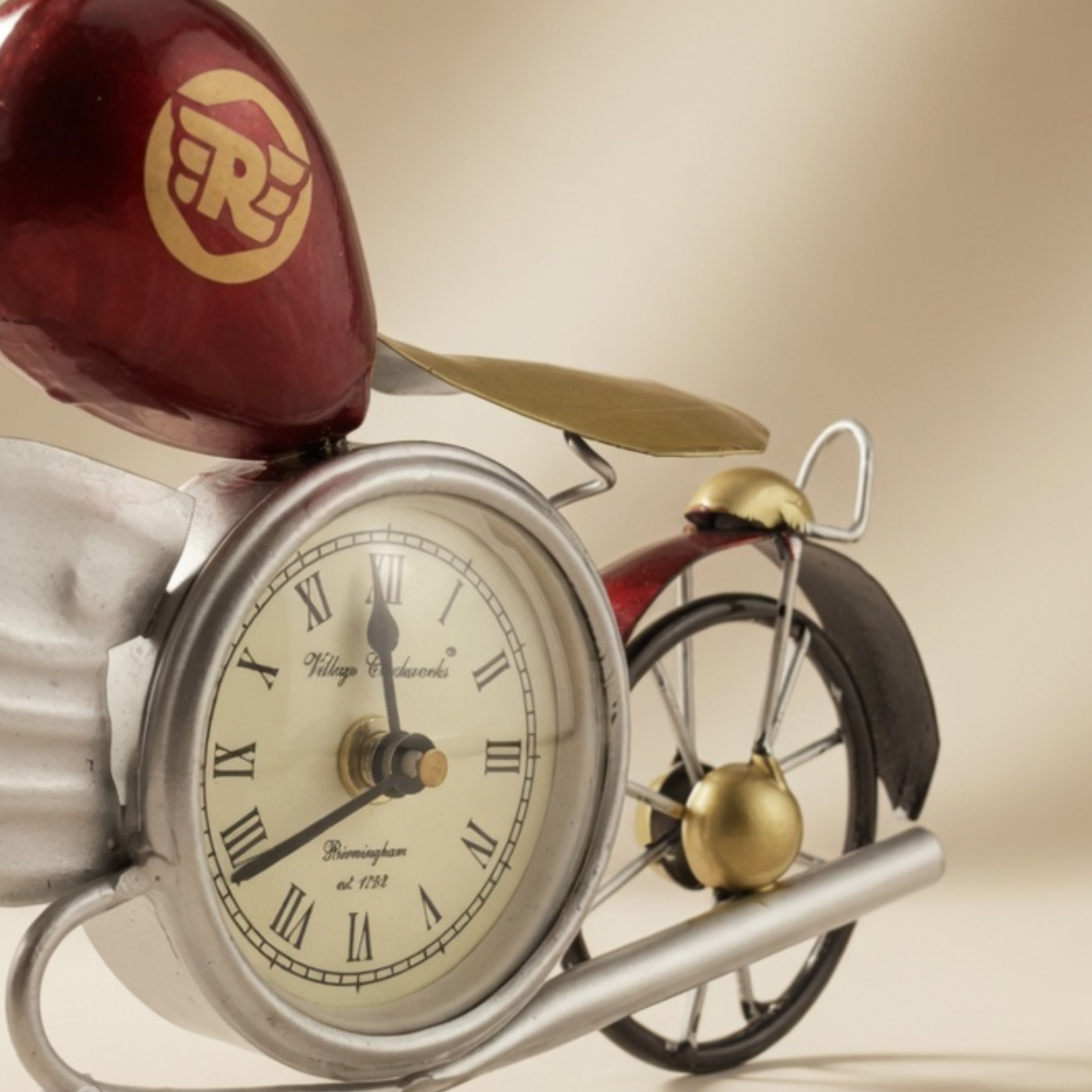 Handmade Metal Motorcycle Table Clock – Vintage Home Decor