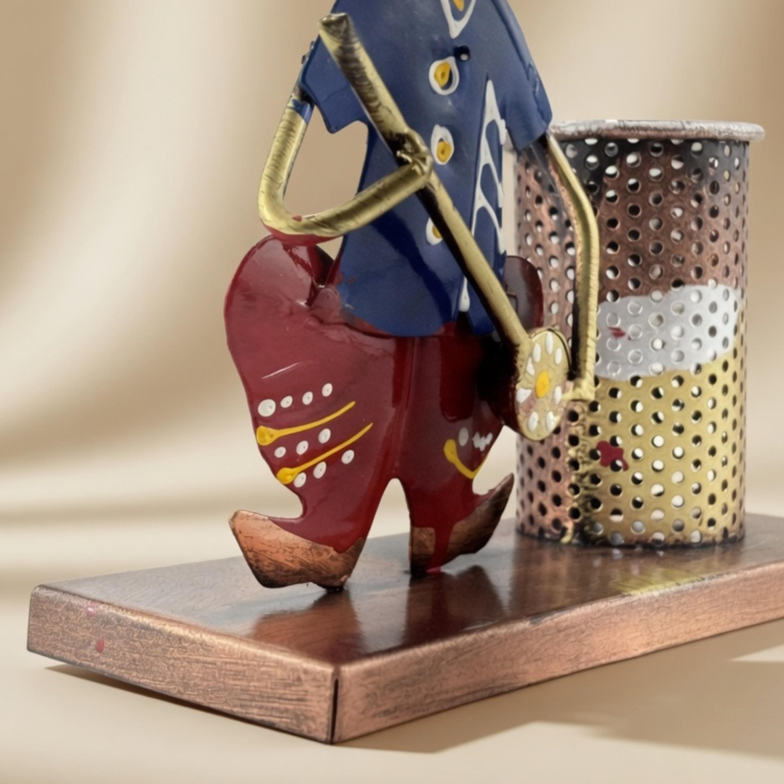 Handcrafted Pen Holder Set – Perfect Gift for Office & Study Table