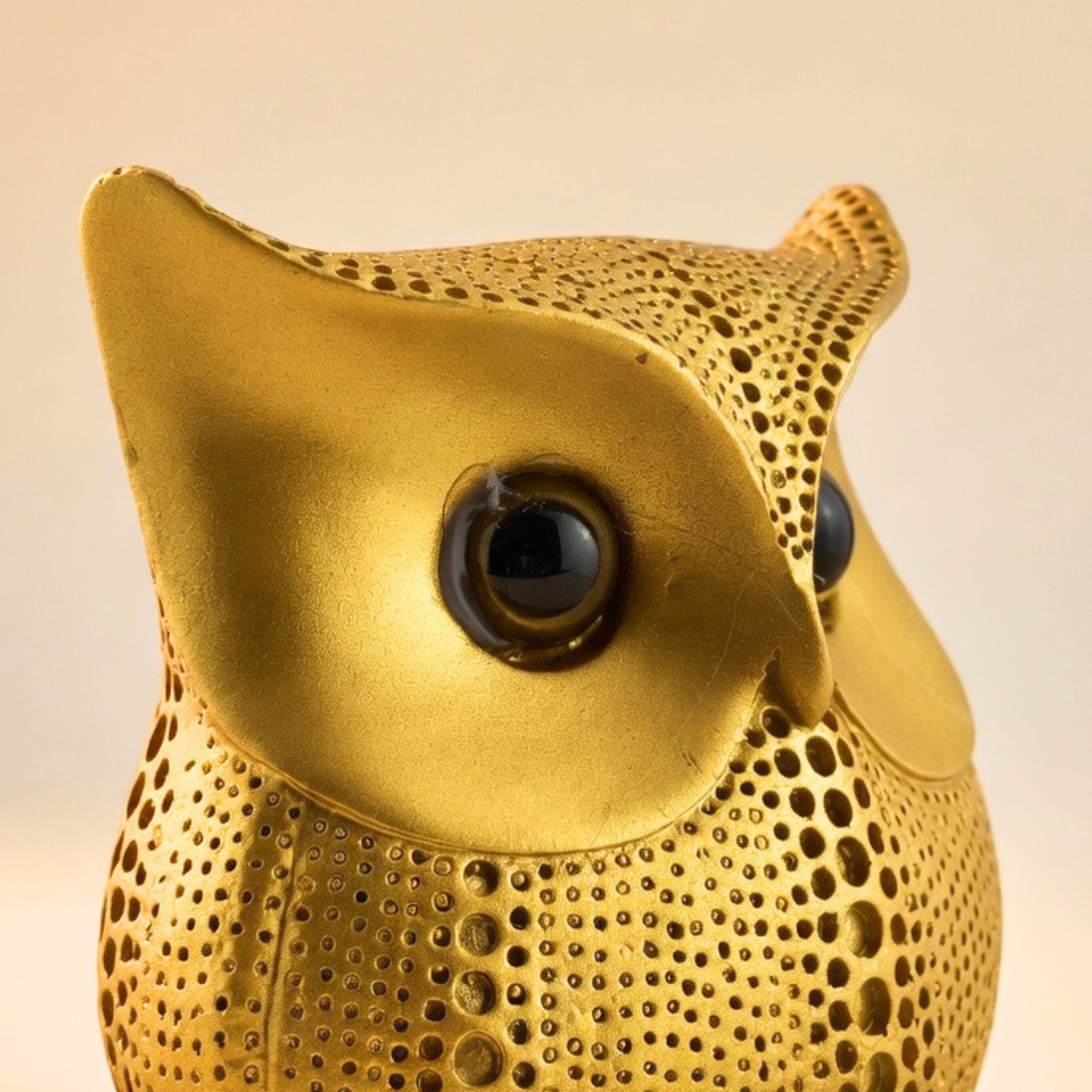 Golden Owl Decor Statue – Modern Minimalist Home Accent