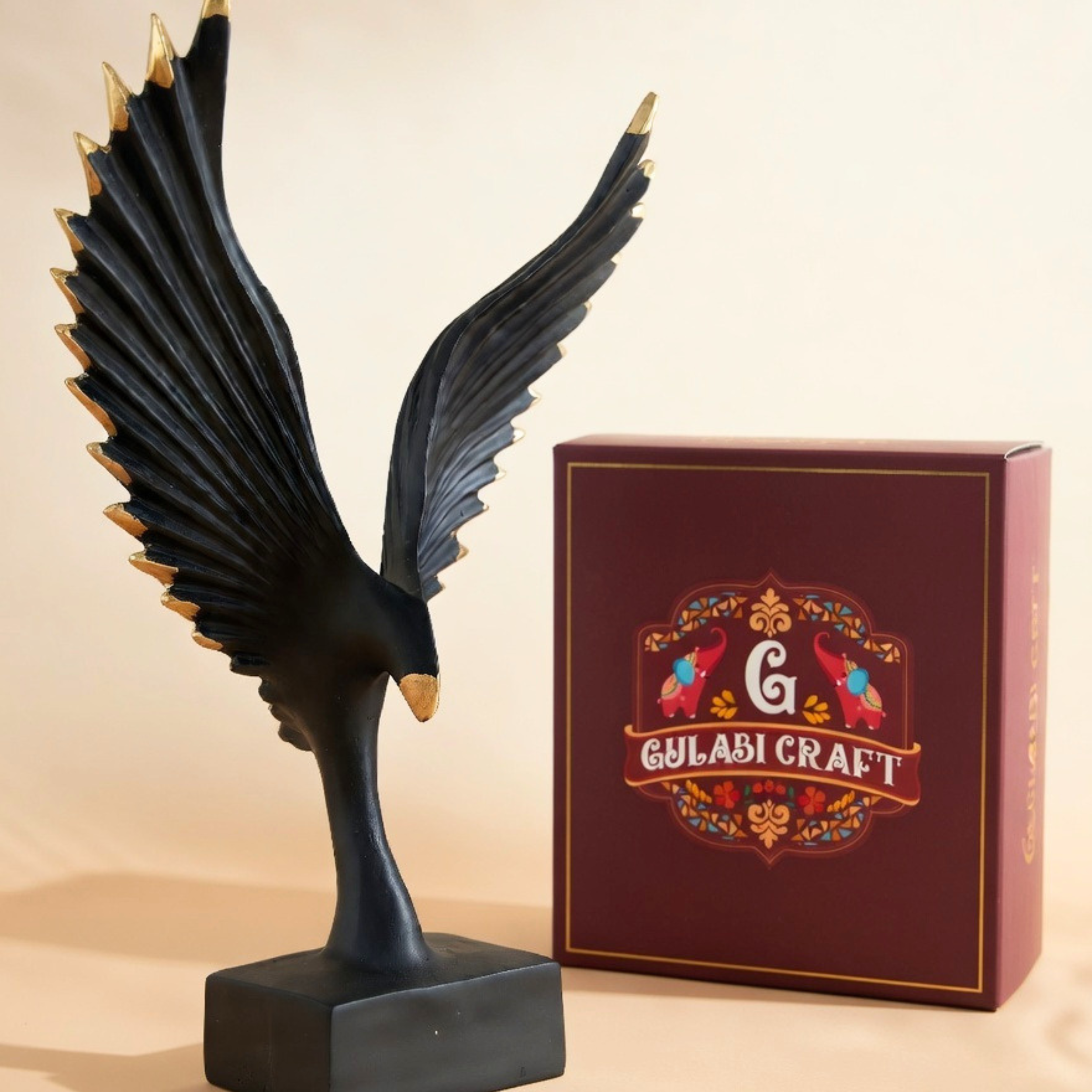 Modern Eagle Sculpture Showpiece – Luxury Resin Home Decor Accent